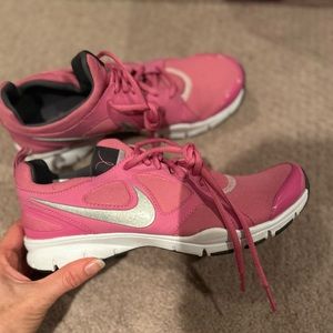 Nike runners - size 8.5. - new